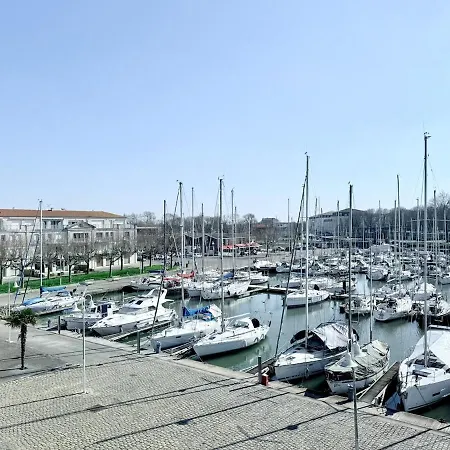 Le Quai Des Etoiles *